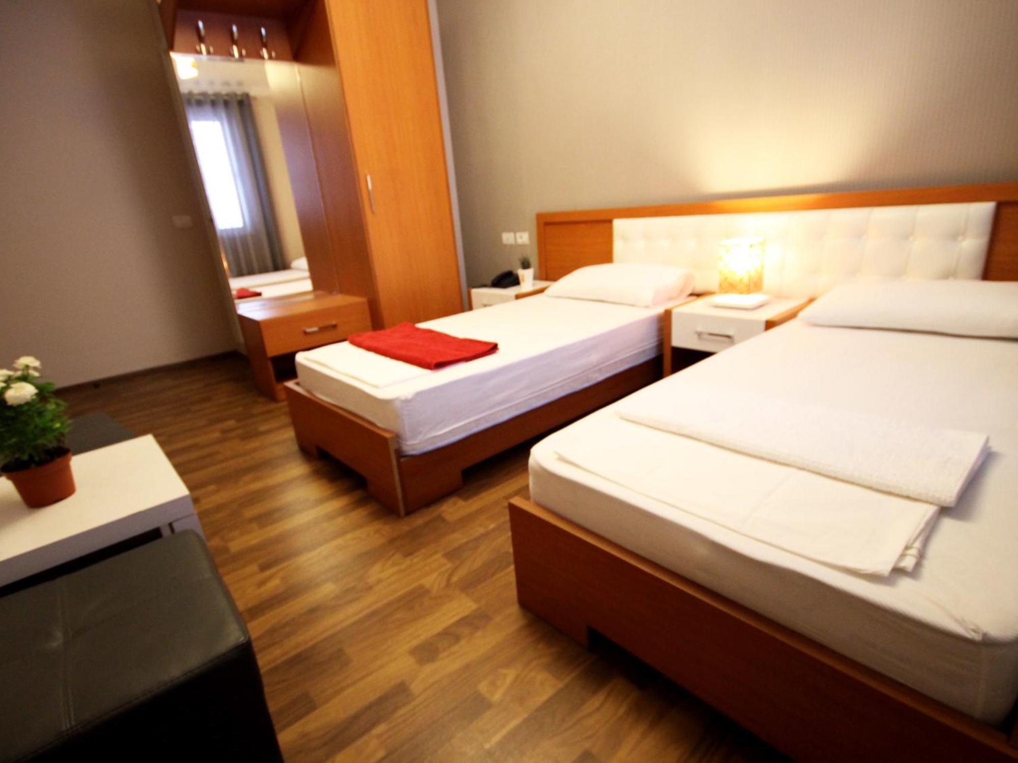 Hotel Bylis Tirana Pokoj fotografie